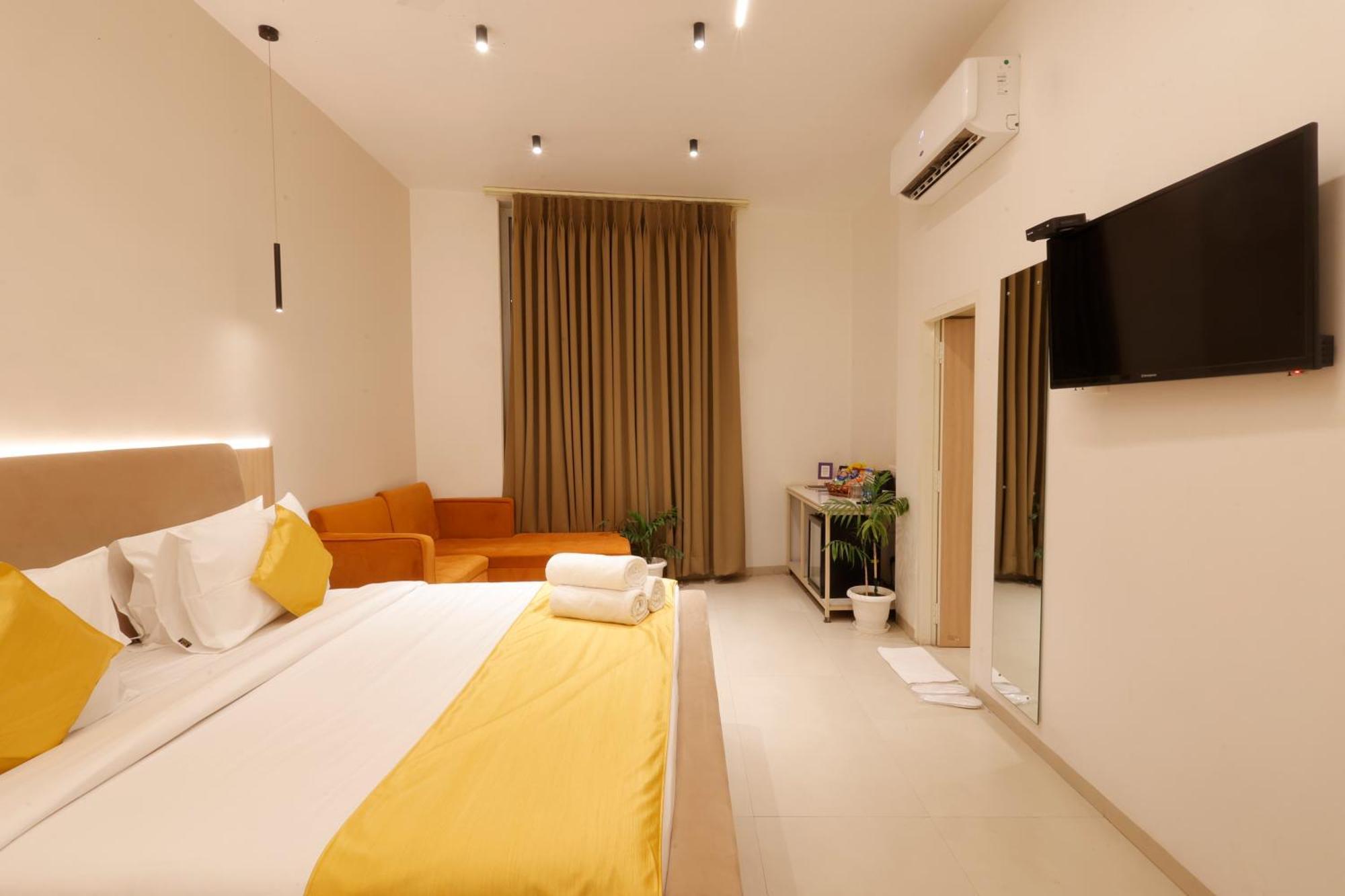 Hotel Varuna Varanasi Eksteriør billede