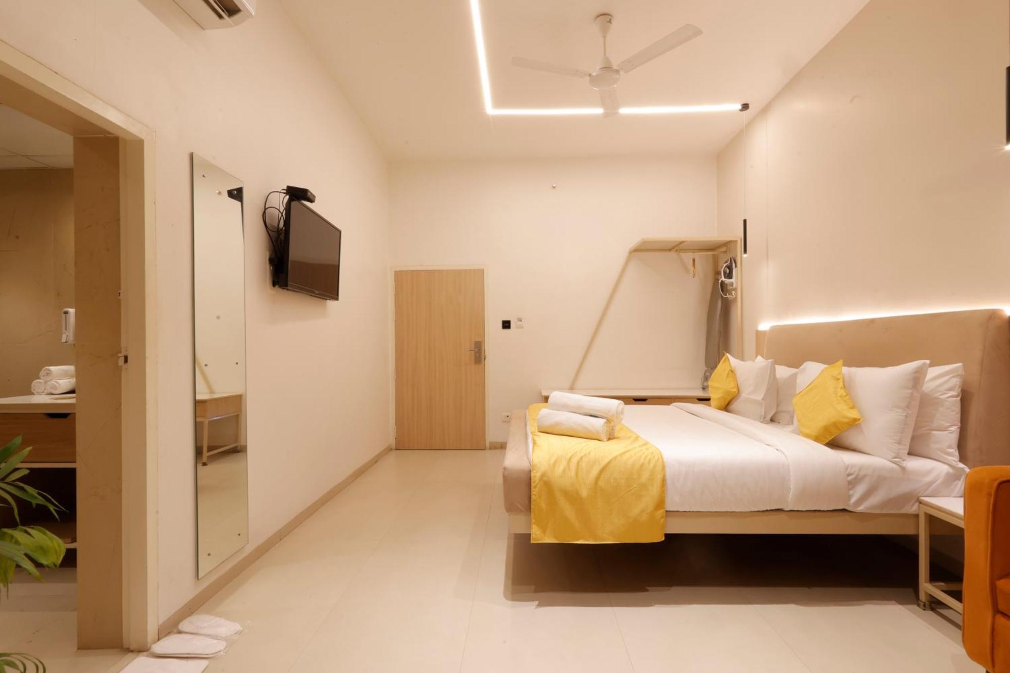 Hotel Varuna Varanasi Eksteriør billede