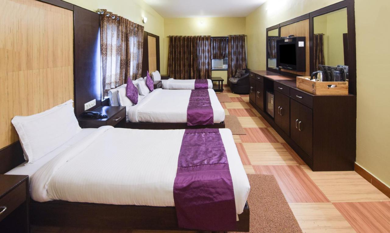 Hotel Varuna Varanasi Eksteriør billede