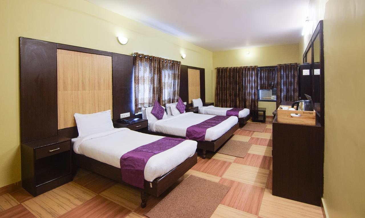 Hotel Varuna Varanasi Eksteriør billede